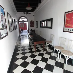 Royal Bar & Hotel